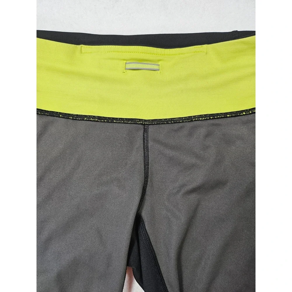 Lululemon Camo Running Athletic Shorts Womens 6 Gray Black Neon Tech Pocket 5in